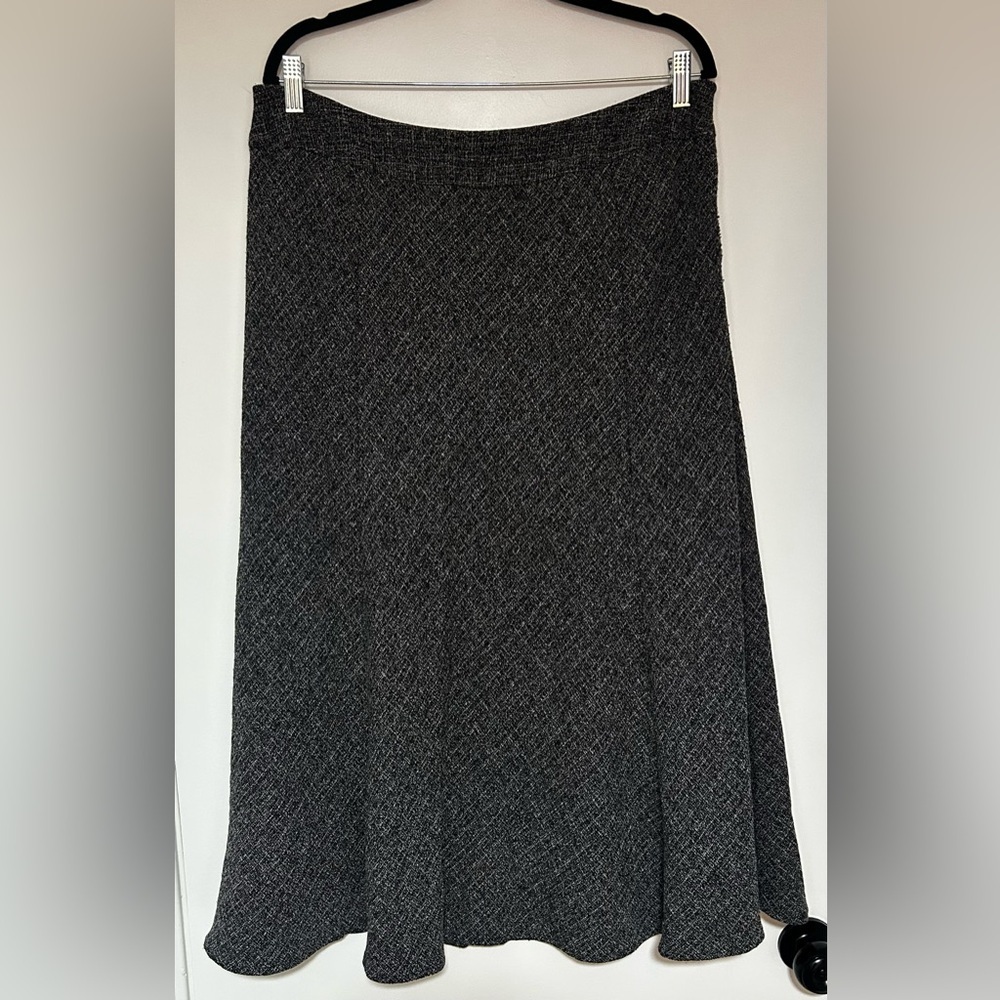 JM Collection Black and White Tweed Skirt Size 14